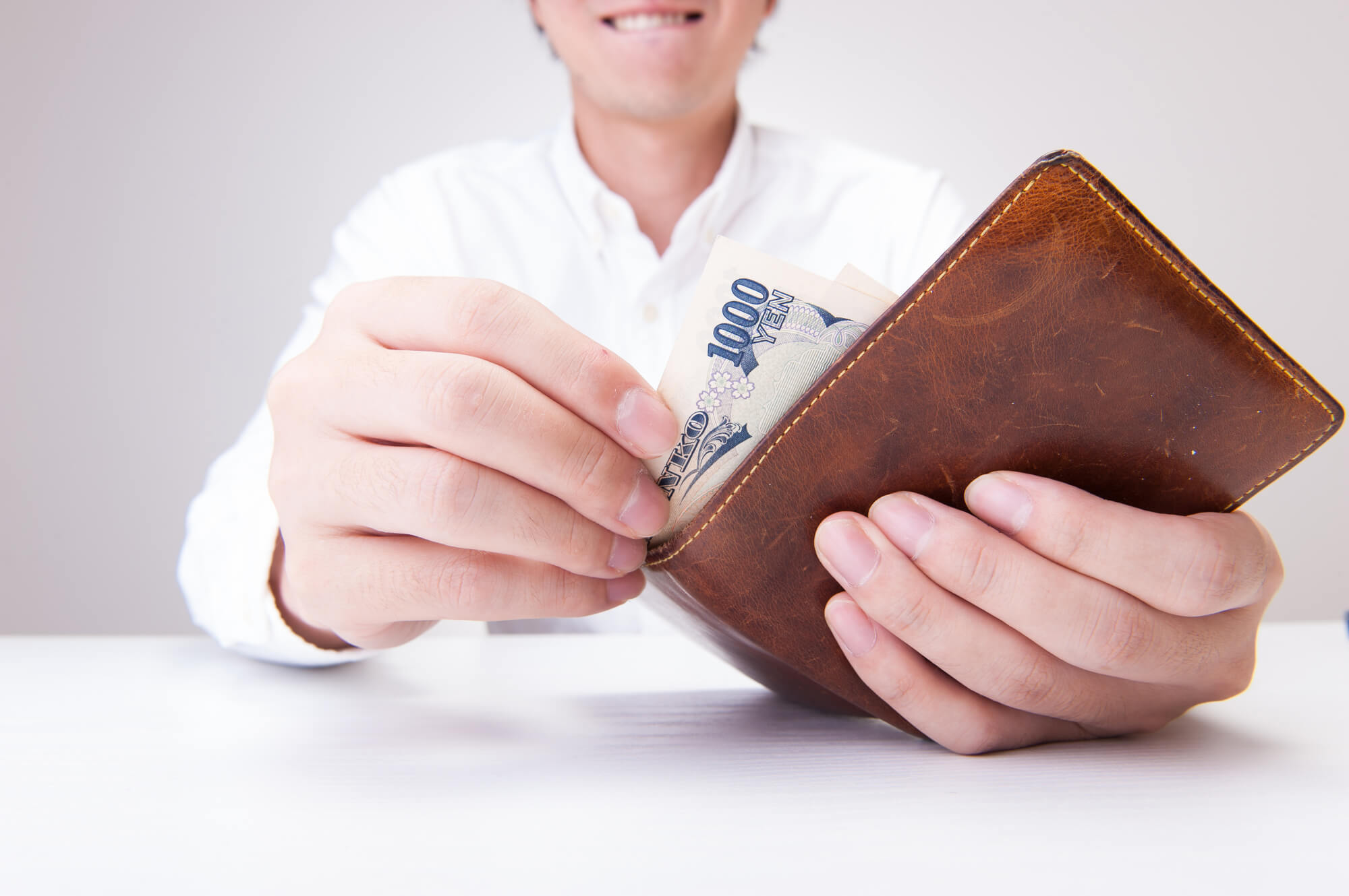 年収を気にする30代男性