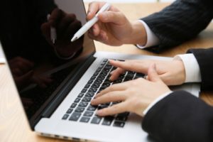 【保存版】志望動機を採用者の視点で添削するときのポイントとは？