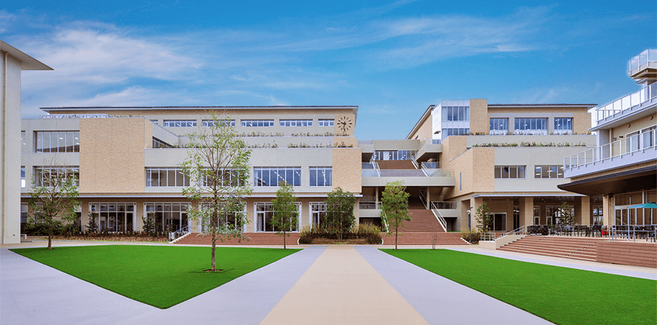 京都先端科学大学のキャンパス風景