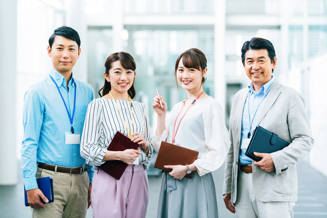 転職 エージェント と の 面談 服装