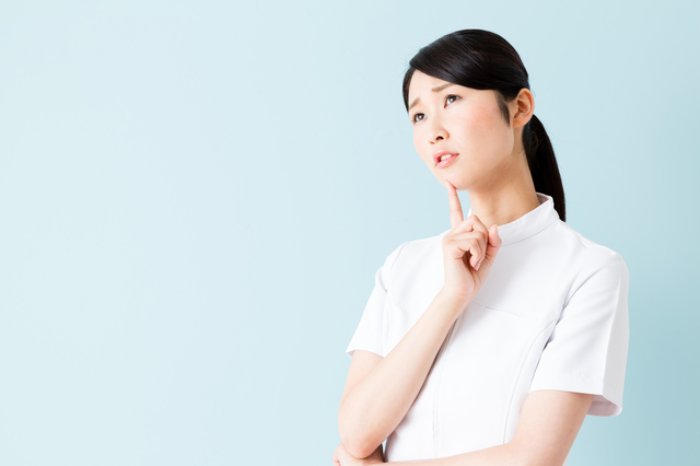 困っている看護師